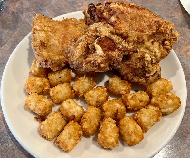 Why Broasted Chicken Is So Crispy And Flavorful