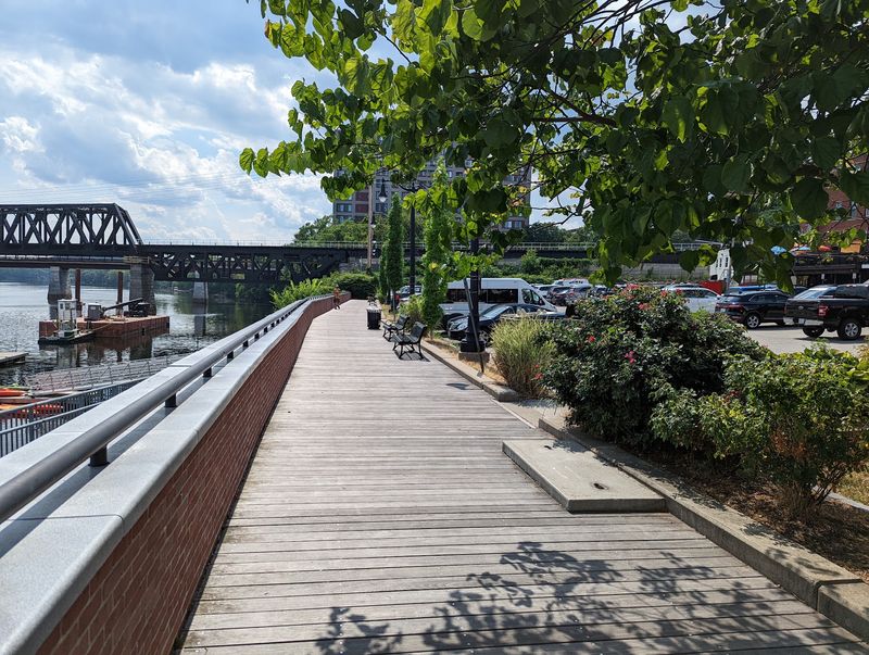Walking The Downtown Loop In One Easy Go