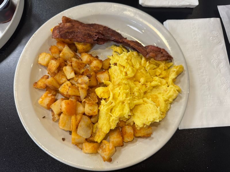 Those Home Fries Are The Real Star Of The Show