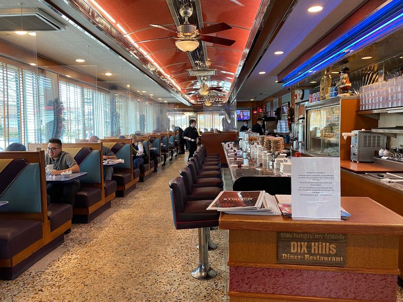 Meet Dix Hills Diner On East Jericho Turnpike
