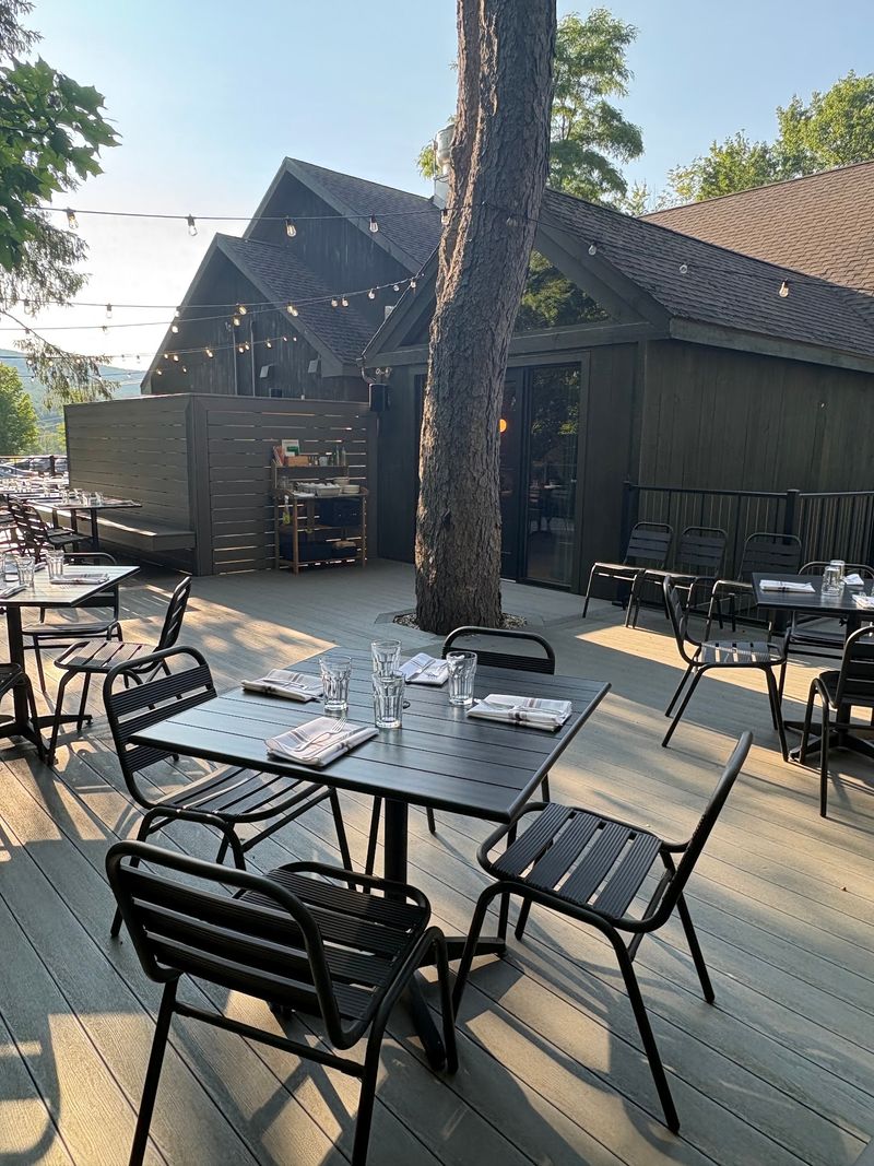BLUEBiRD & CO., Hancock