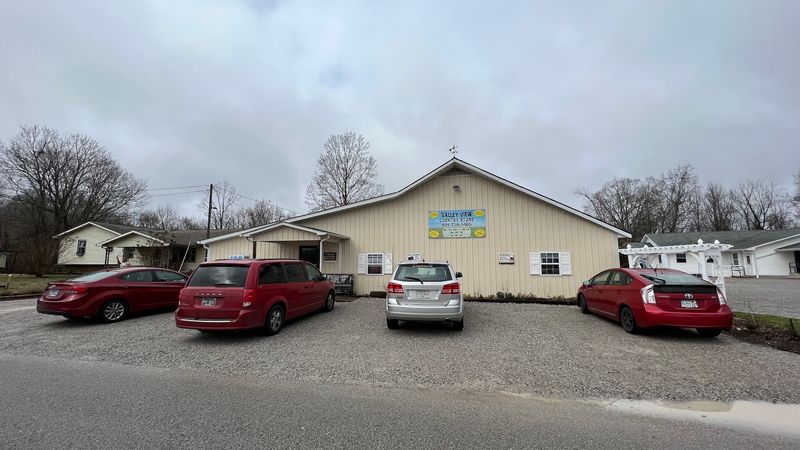 Finding Valley View Country Store On Pleasant Hill Road