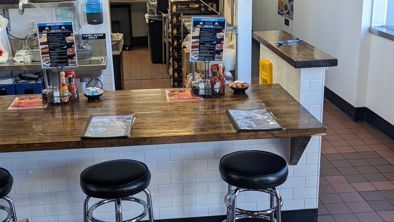 The Diner That Looks Low-Key But Delivers Big