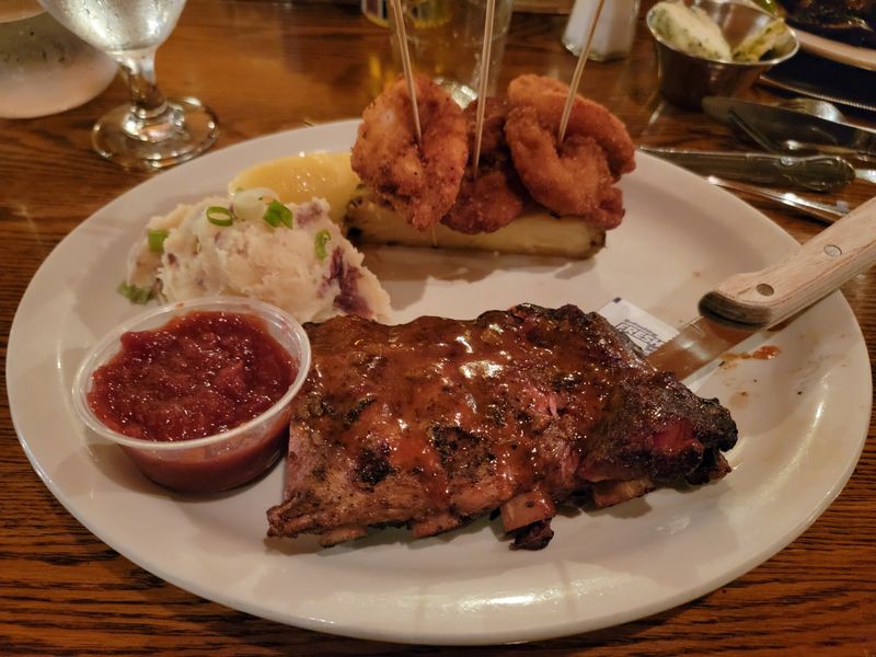 Fall-Off-The-Bone Ribs That Have Fans Driving Miles