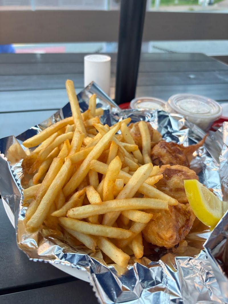 Fried Clams And Sea Scallops Give The Famous Roll Serious Competition