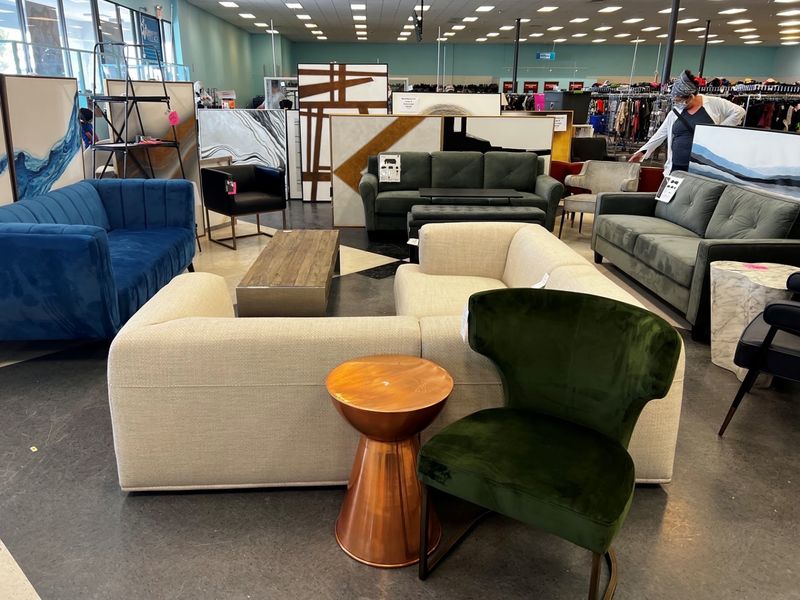 Furniture Shopping On A Real Budget
