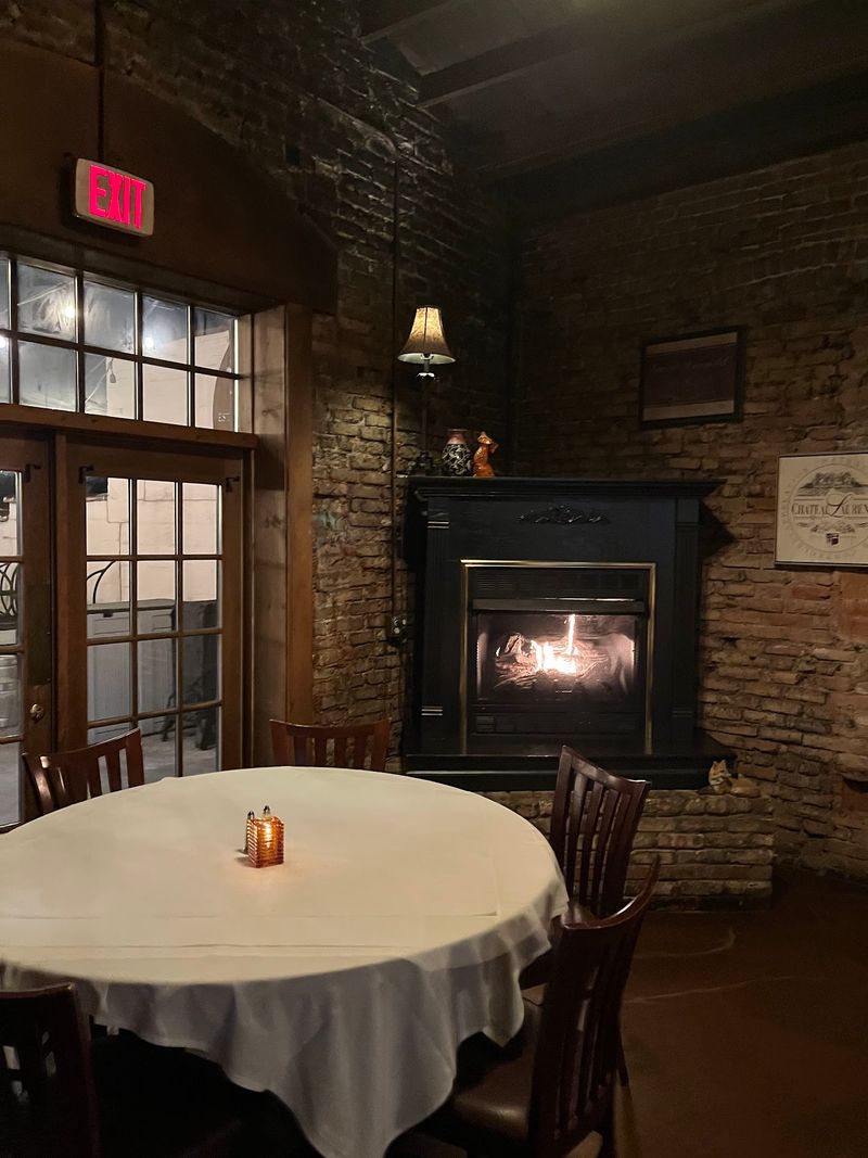 Service With A Supper Club Rhythm
