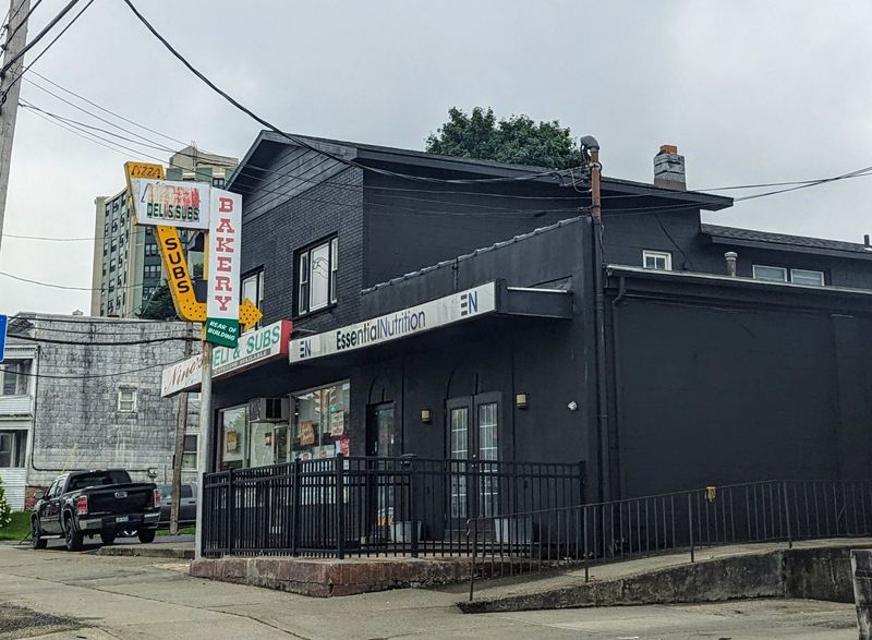 Nino's Bakery - Albany