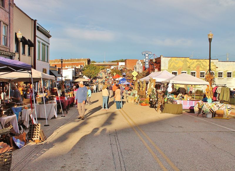 Historic Downtown Packs Over 20 Antique Shops Into Walking Distance