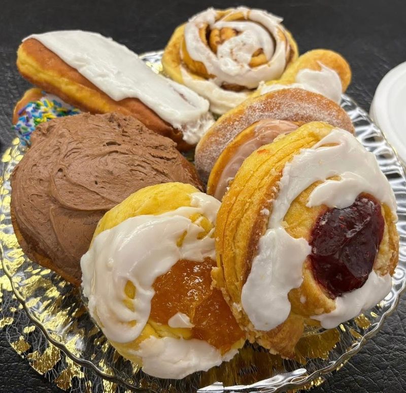 A Wisconsin Bakery Worth Adding To Your Road Trip