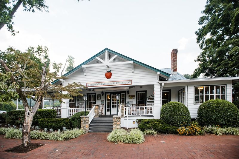 Why The Farmhouse Setting Matters As Much As The Food