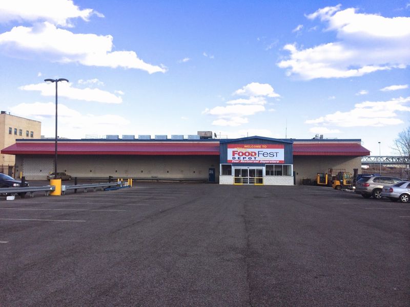 FoodFest Depot Plants Its Flag In Port Morris