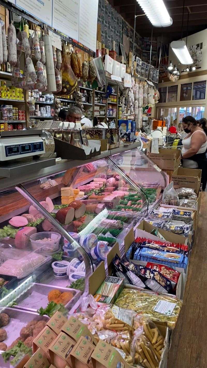 Molinari Delicatessen, San Francisco