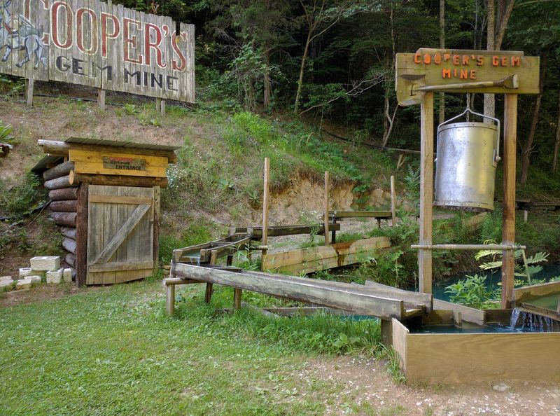 Cooper's Gem Mine, Blountville