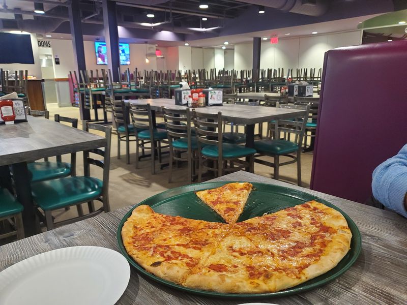 The Dough Tossing Turns Every Order Into A Boardwalk Show