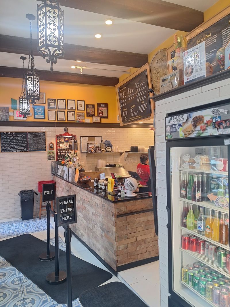 A Counter With Cult Fans