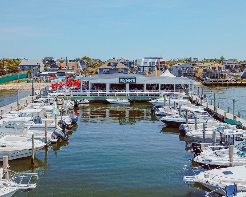 A Bayfront Escape Where Cars Never Follow