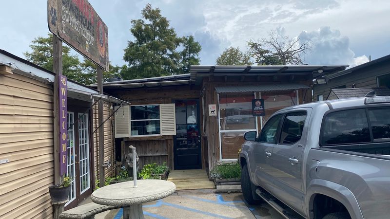 A Neighborhood Spot You Could Easily Drive Right Past