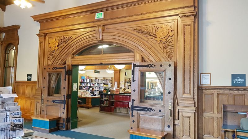 A Waiting Room That Traded Timetables For Bookshelves