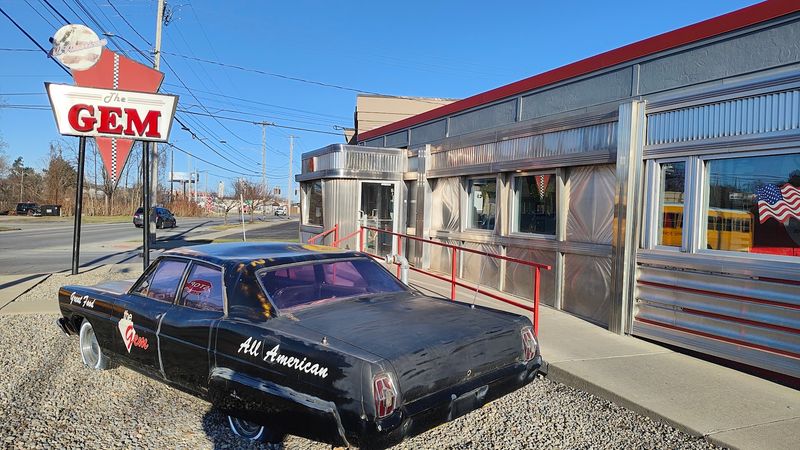 A Chrome Time Machine On The West Side