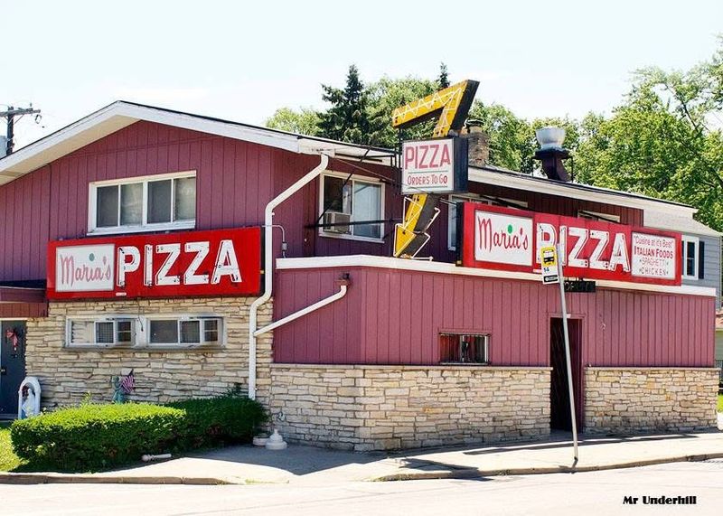 A Corner Pizzeria With Deep Milwaukee Roots