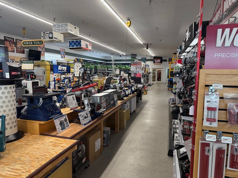 A Tool Selection That Makes Woodworkers Do A Double Take