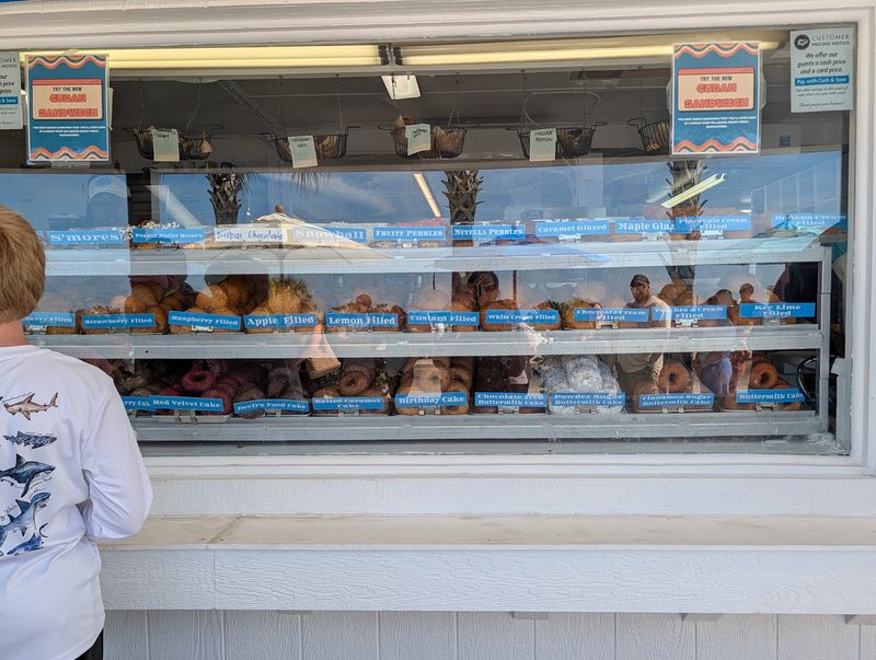 A Donut Counter Serving Since 1971