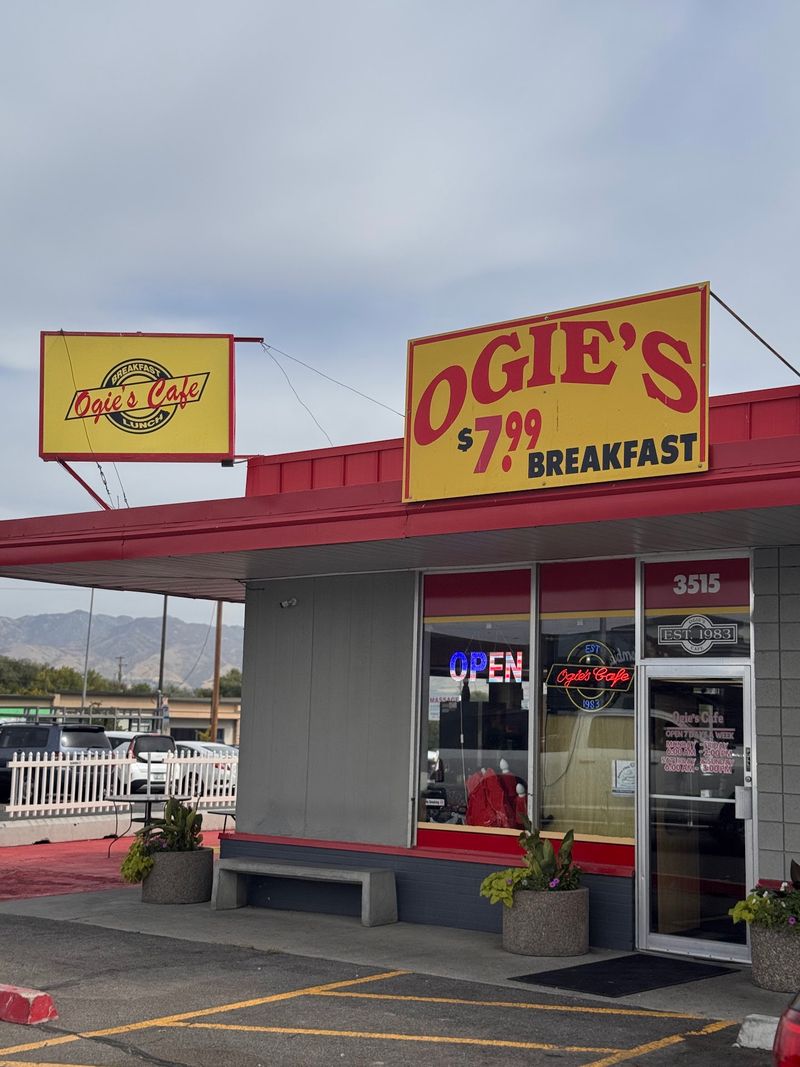 A Redwood Road Landmark Hiding In Plain Sight