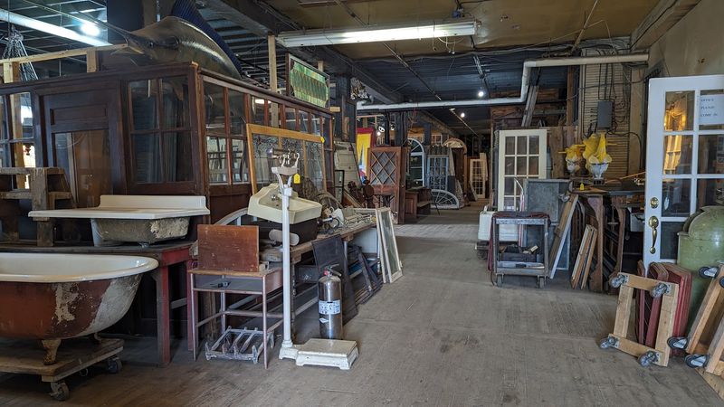 Variety Of Vintage Collectibles Available