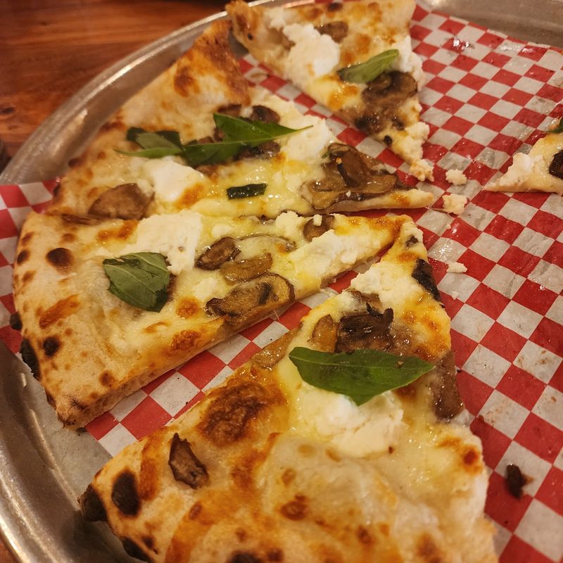 Gluten-Free Pizza That Holds Its Own