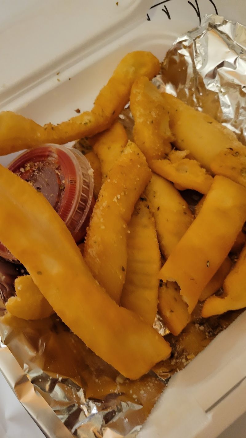 Garlic Bread Strips Worth Ordering Twice