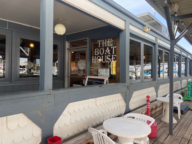 The Boat House Bar & Grill At Lake Mead Marina