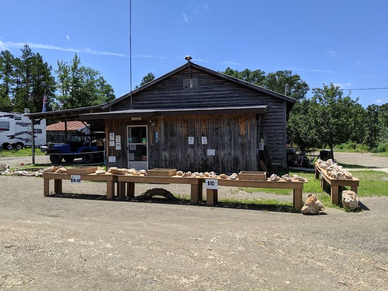 Board Camp Crystal Mine, Mena, Arkansas