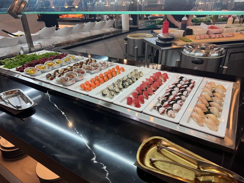 Ocean Buffet On East Colonial Drive