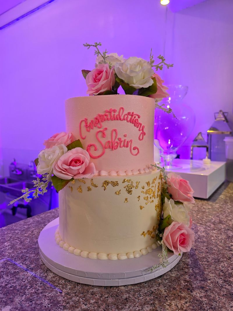 Cake Tastings Designed To Feel Relaxed