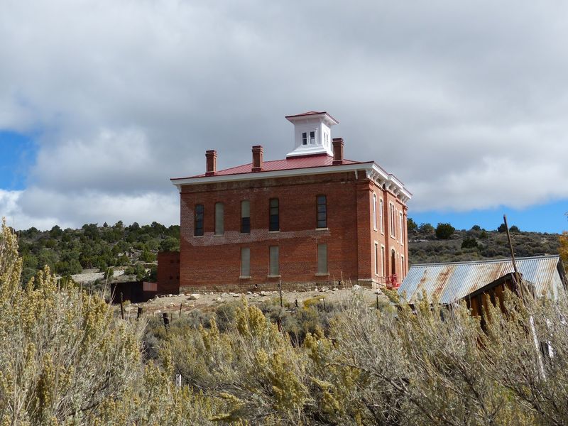 The Courthouse That Refused To Fall
