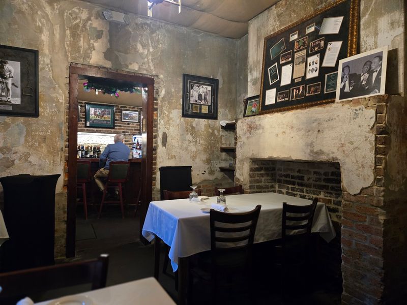 Mary Mahoney's Old French House