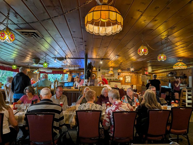 Fireside Supper Club Brings Back The Classic Night Out