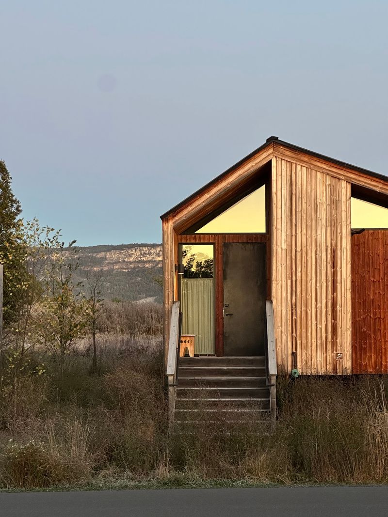 65 Freestanding Accommodations Built For Real Rest