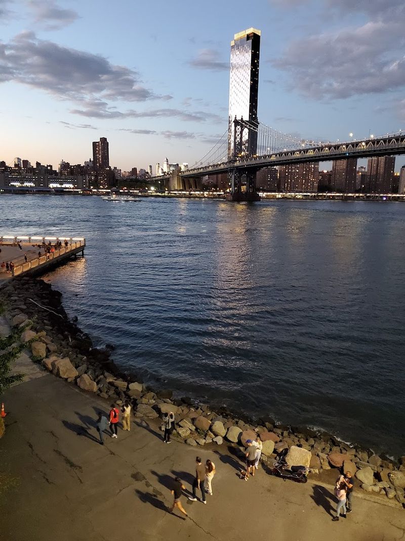 DUMBO — Brooklyn