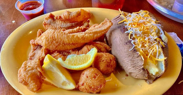 This Alabama Catfish House Has Fed Riverbank Families For Generations