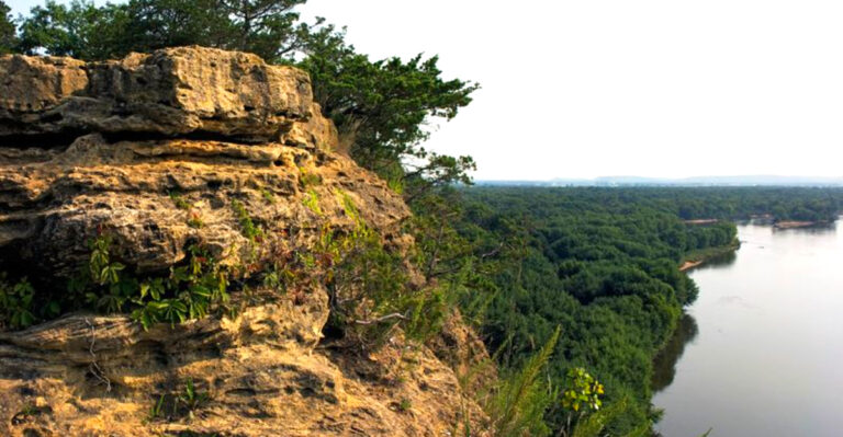 This Wisconsin Bluff Offers Panoramic Views You Won’t Forget