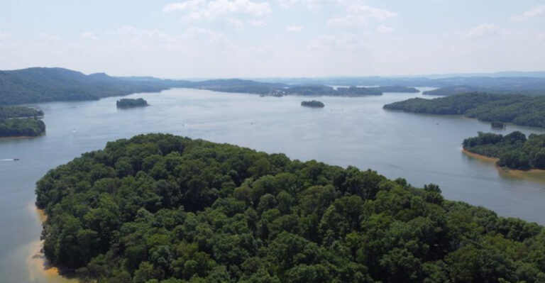 9 Massive Tennessee Lakes That Feel More Like Oceans Than Inland Lakes