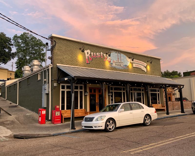 Rusty's Riverfront Grill
