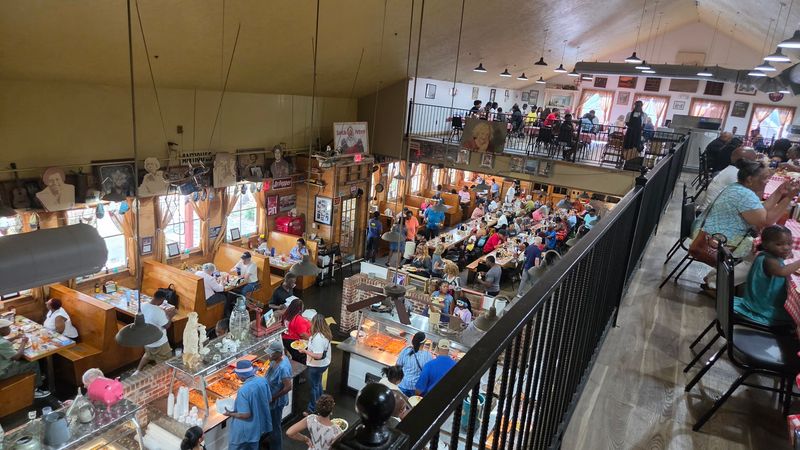 Mama Hamil's Southern Cookin' And Bar B Que Buffet - Madison