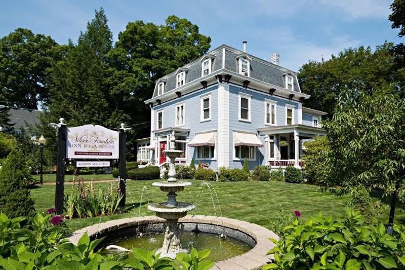 Silver Fountain Inn & Tea Parlor, Dover