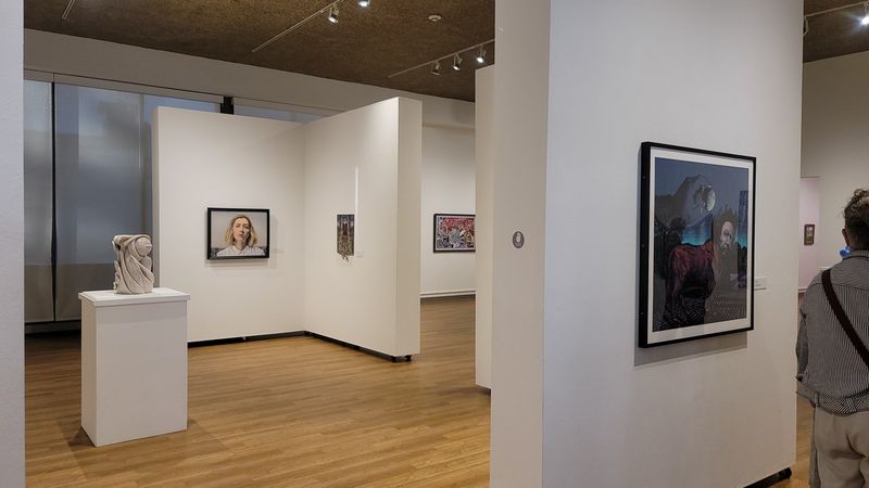 Galleries That Keep Rotating