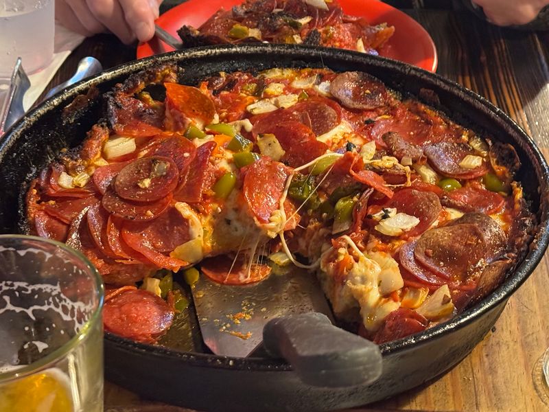 Four Decades Of Pan Pizza, From Morton Grove To Lincoln Park