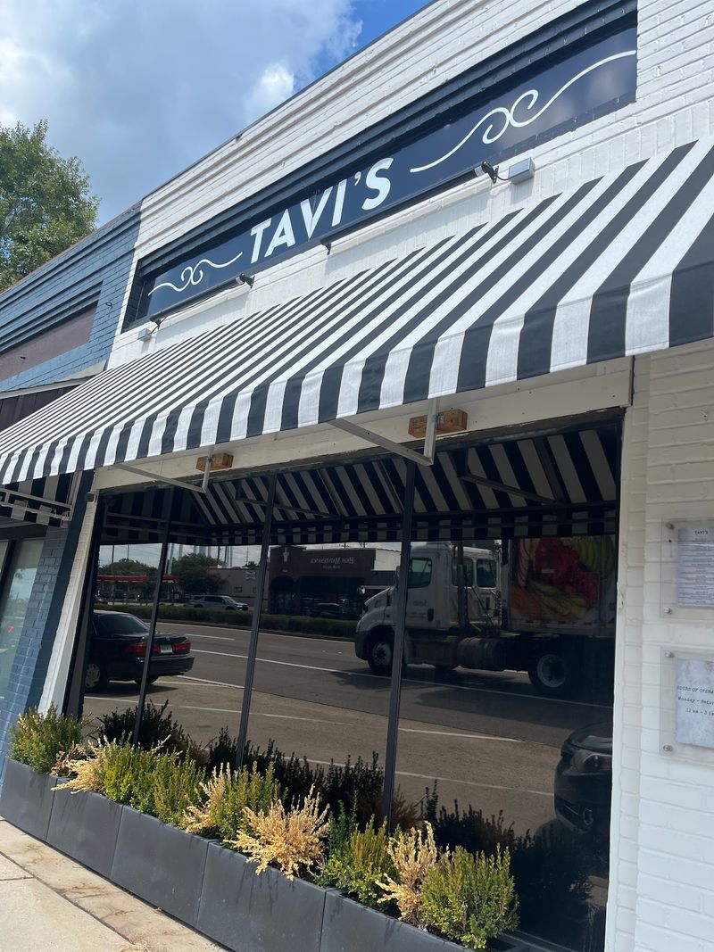 Meet Tavi’s Salumeria On 25th Avenue