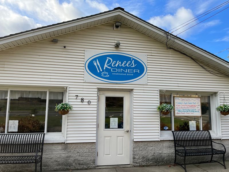 Start The Afternoon With A Classic Diner Stop In North Adams